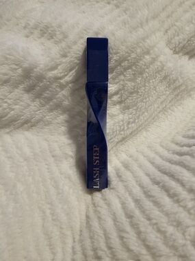 Lash Step Colorful Mascara – Dark Star (Deep Blue)